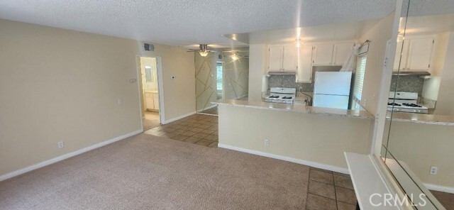 Building Photo - 2821 S Fairview St