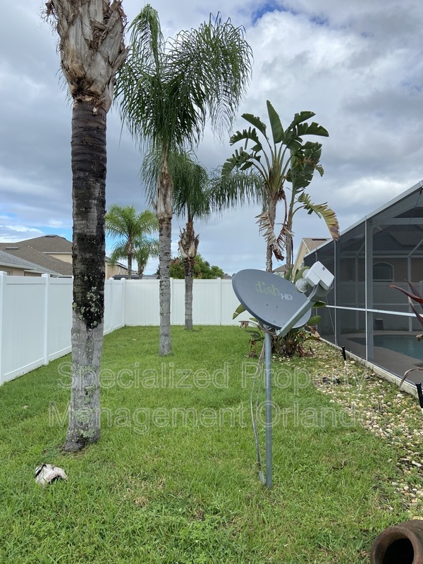 Building Photo - 1735 White Heron Bay Cir