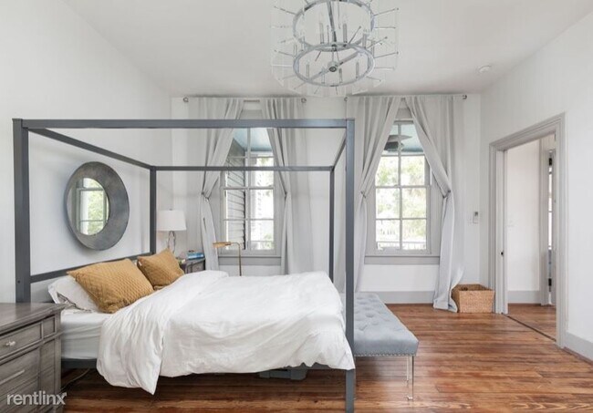 Building Photo - 1 br, 1 bath Condo - 20 Limehouse B Unit B