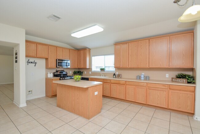 Building Photo - 15318 Marlowe Grove Dr