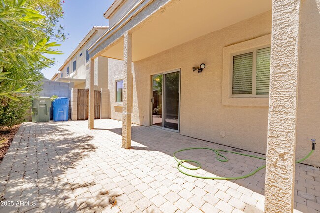 Building Photo - 2723 E Schiliro Cir