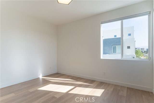 Building Photo - 301 Baluster