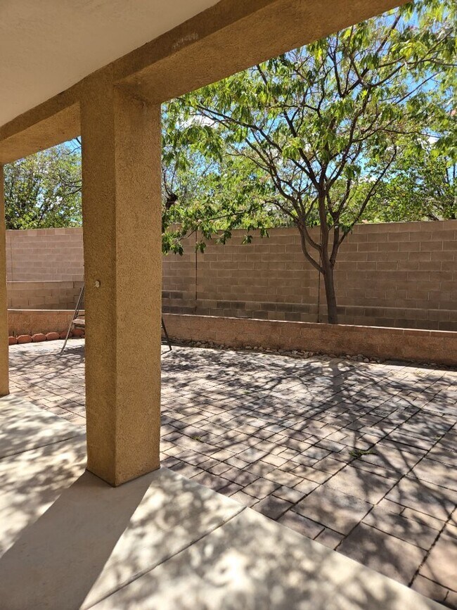 Building Photo - 45 Willow Trace Ct