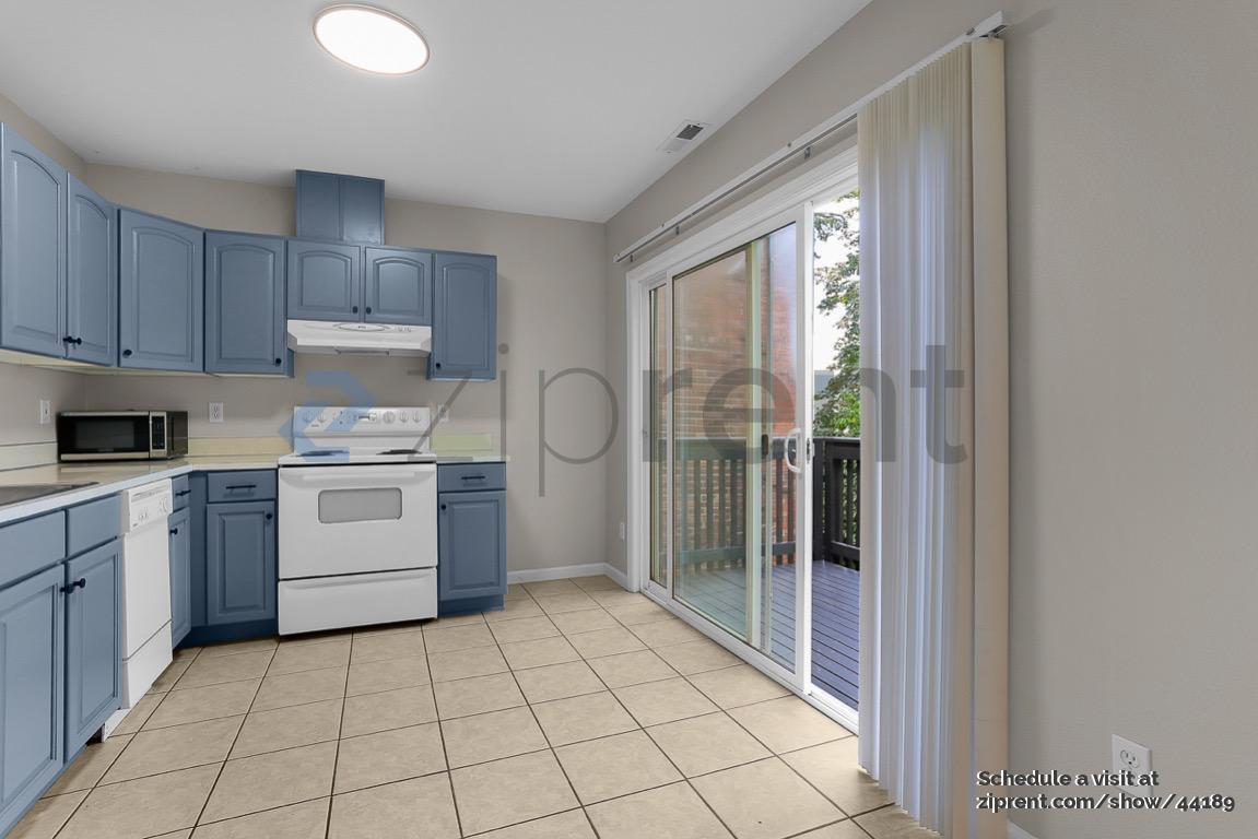 Building Photo - 627 W Mercer Pl