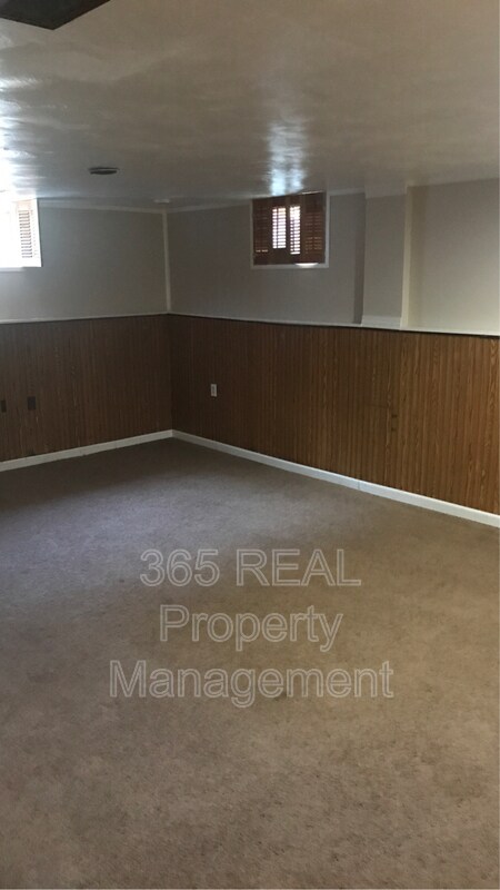 Building Photo - 430 28th Ave