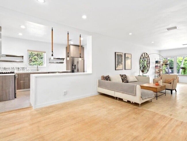 Building Photo - 5120 Cherokee Ave