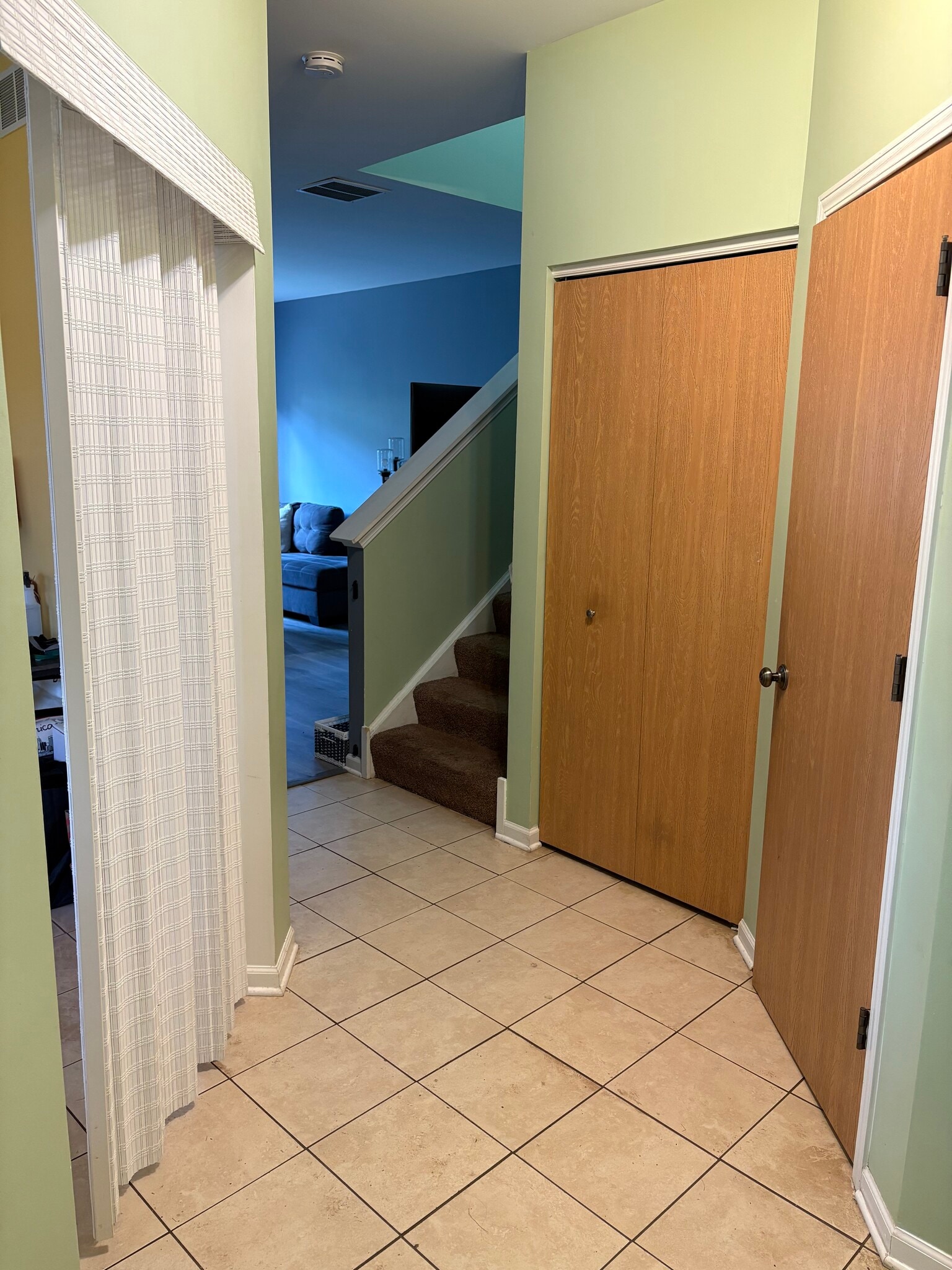 Entrance - 536 W Kristina Ln