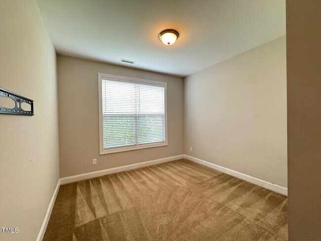 Building Photo - 248 Turner Oaks Dr