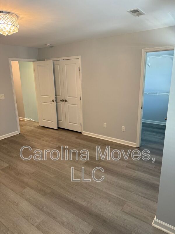 Building Photo - 479 Woodbark Ct