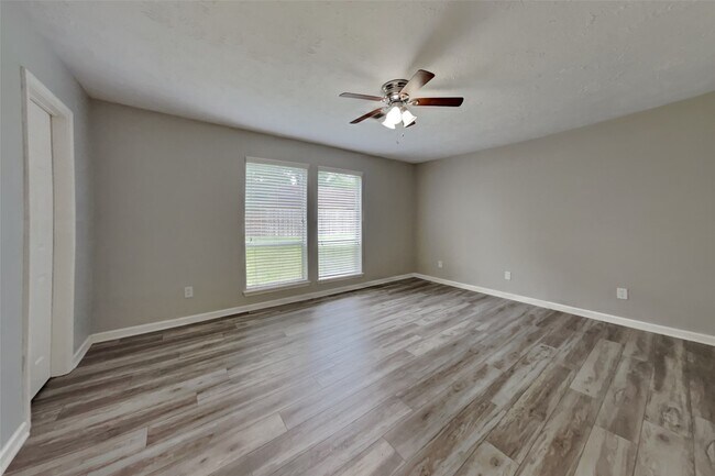 Building Photo - 1070 Red Rock Canyon Dr