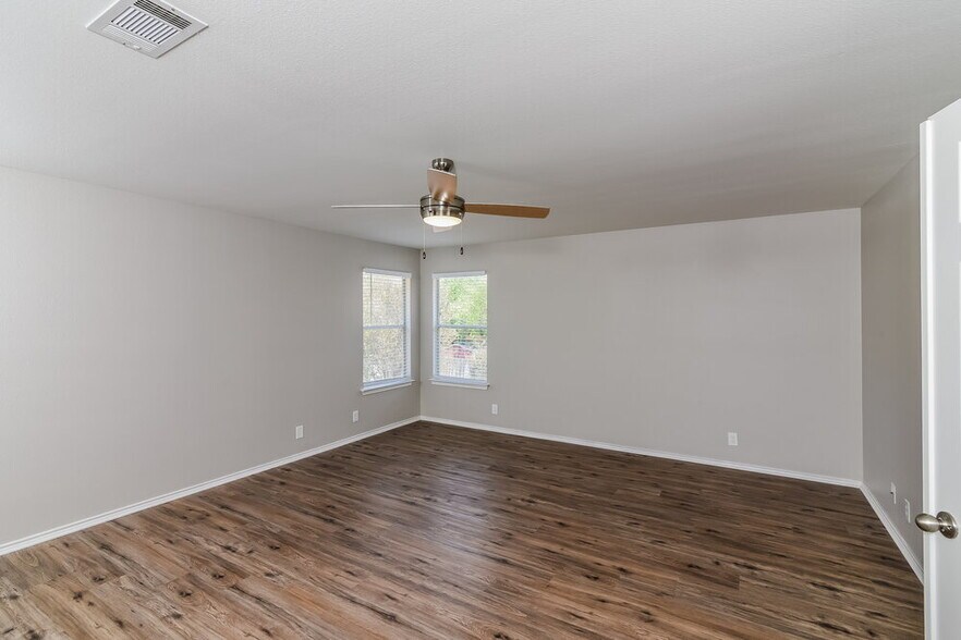 Building Photo - 12019 Shotgun Way
