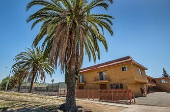 Building Photo - bro1052