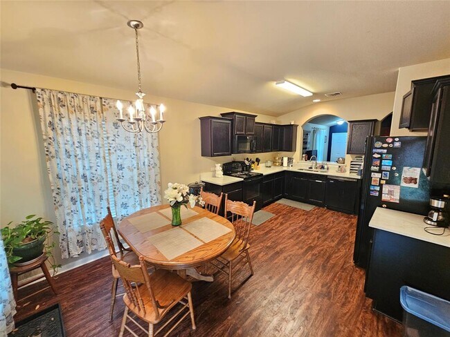 Building Photo - 1608 Monte Vista Dr