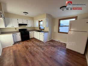 Building Photo - 6578 N 73rd St