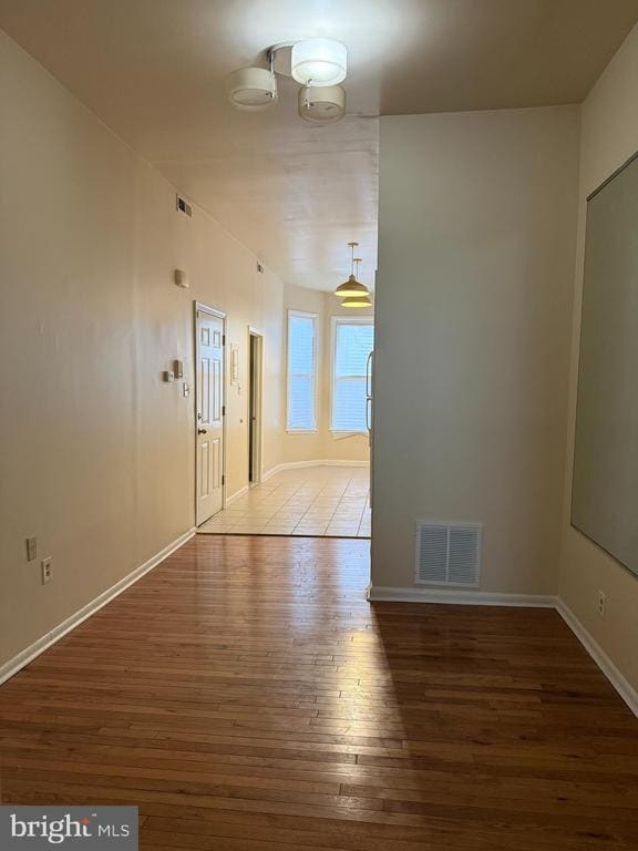 Building Photo - 2005 Madison Ave