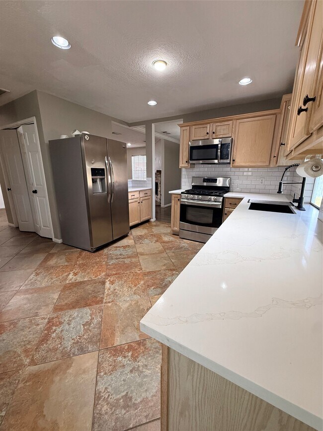 Building Photo - 20823 Camphor Tree Dr