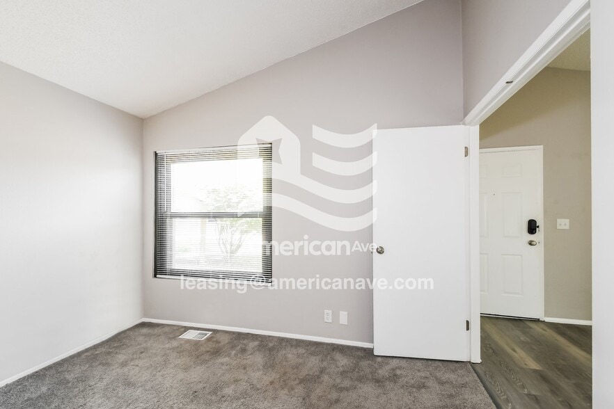 Building Photo - 1353 Green Pasture Dr