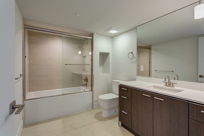 Building Photo - 1306 N Orange Drive, Los Angeles CA 90028