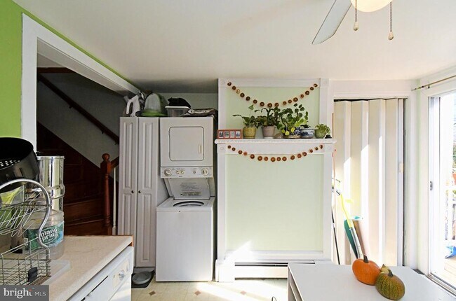 Building Photo - 2 High St