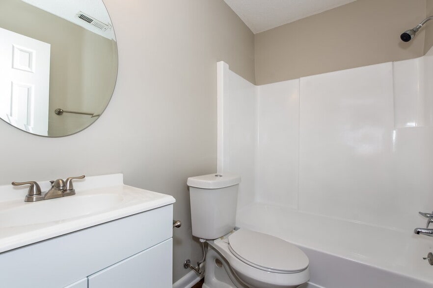 Building Photo - 3511 Firestone Dr