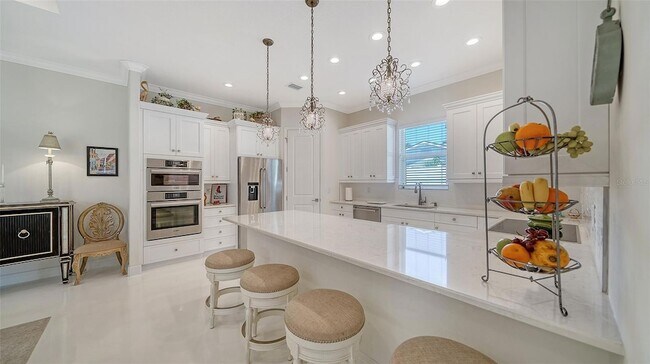 Building Photo - 1111 Mallorca Dr