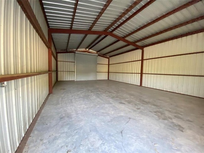 Building Photo - 1261 N Patterson Ave