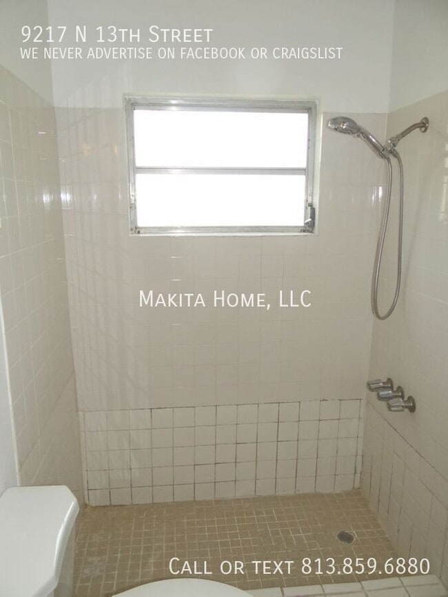 Building Photo - 9217 N 13th St