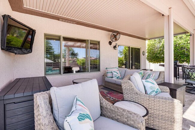 Building Photo - 16426 W Boulder Vista Dr