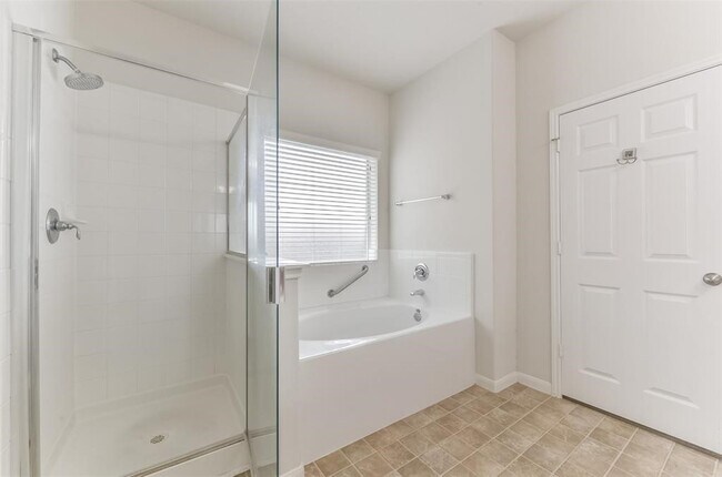 Building Photo - 2503 Blue Reef Dr