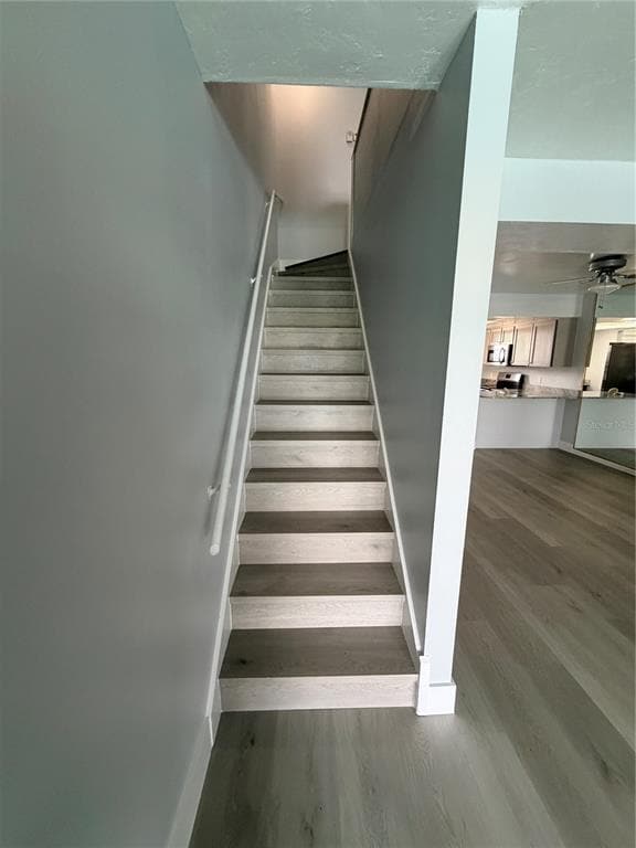 Building Photo - 920 Conecta Dr