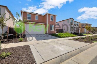 Building Photo - 2061 Hesperian Dr