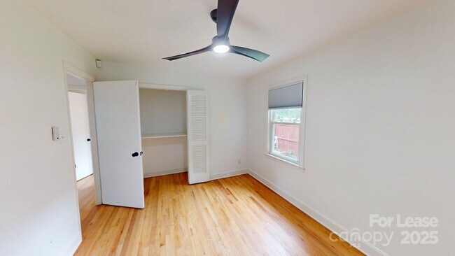 Building Photo - 1510 Woodhill Ln