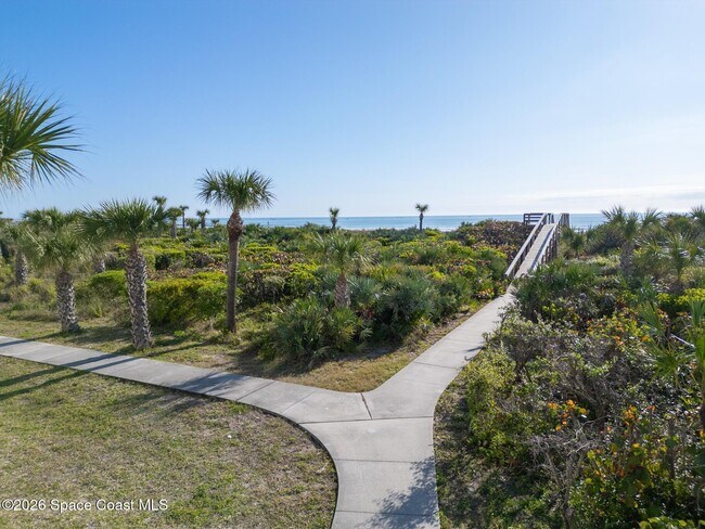 Building Photo - 601 Shorewood Dr