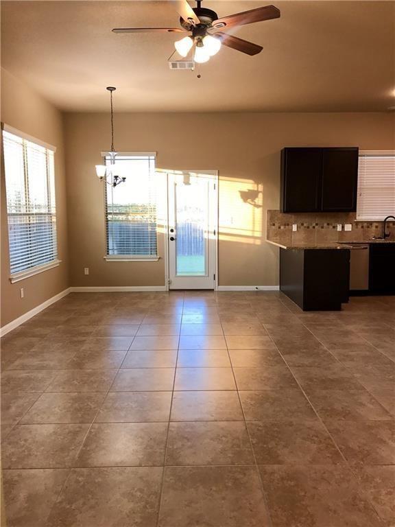 Building Photo - 118 Pahala Ct