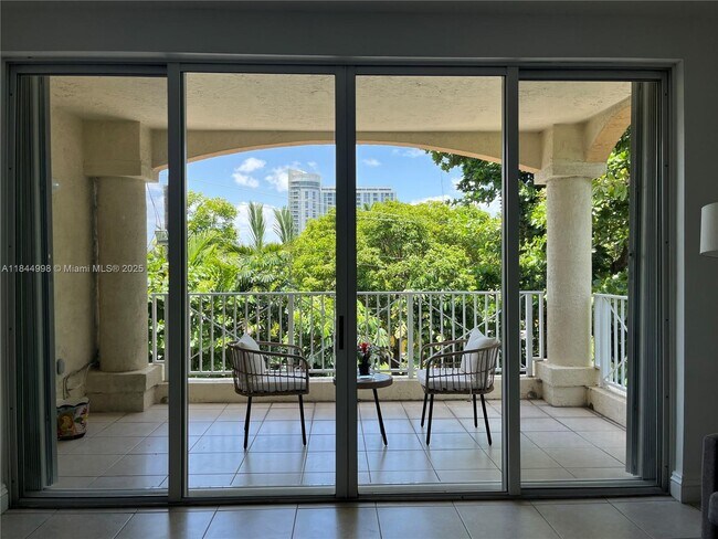 Building Photo - 1824 Brickell Ave