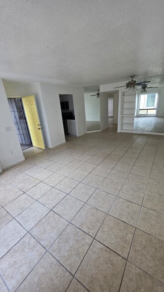 Building Photo - 4357 Aqua Vista Dr