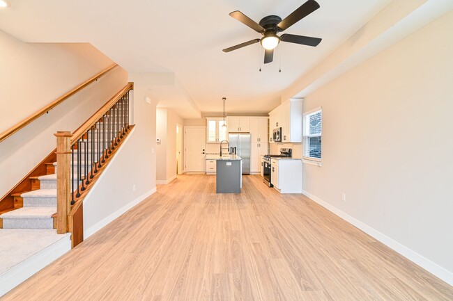 Building Photo - Walworth Townhomes