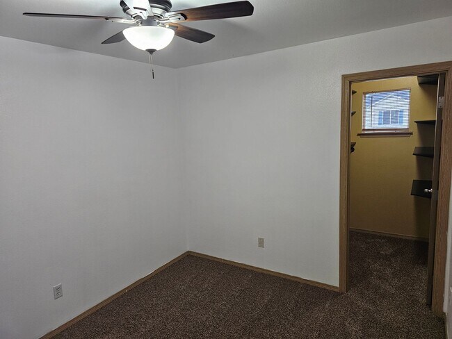 Building Photo - 14906 99th Way Southeast