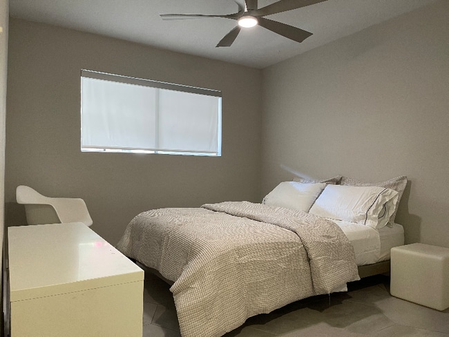 Building Photo - 2825 N Los Felices Rd