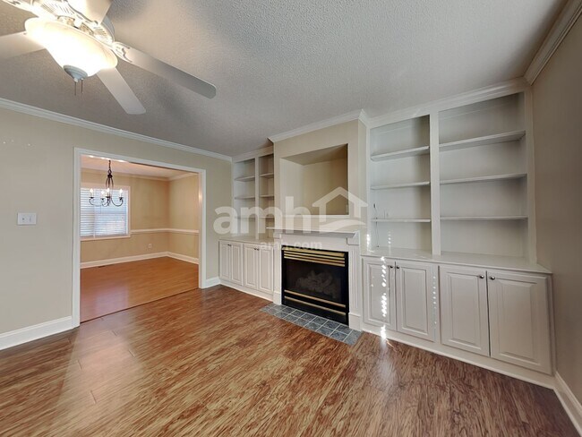 Building Photo - 6217 Highland Brook Dr