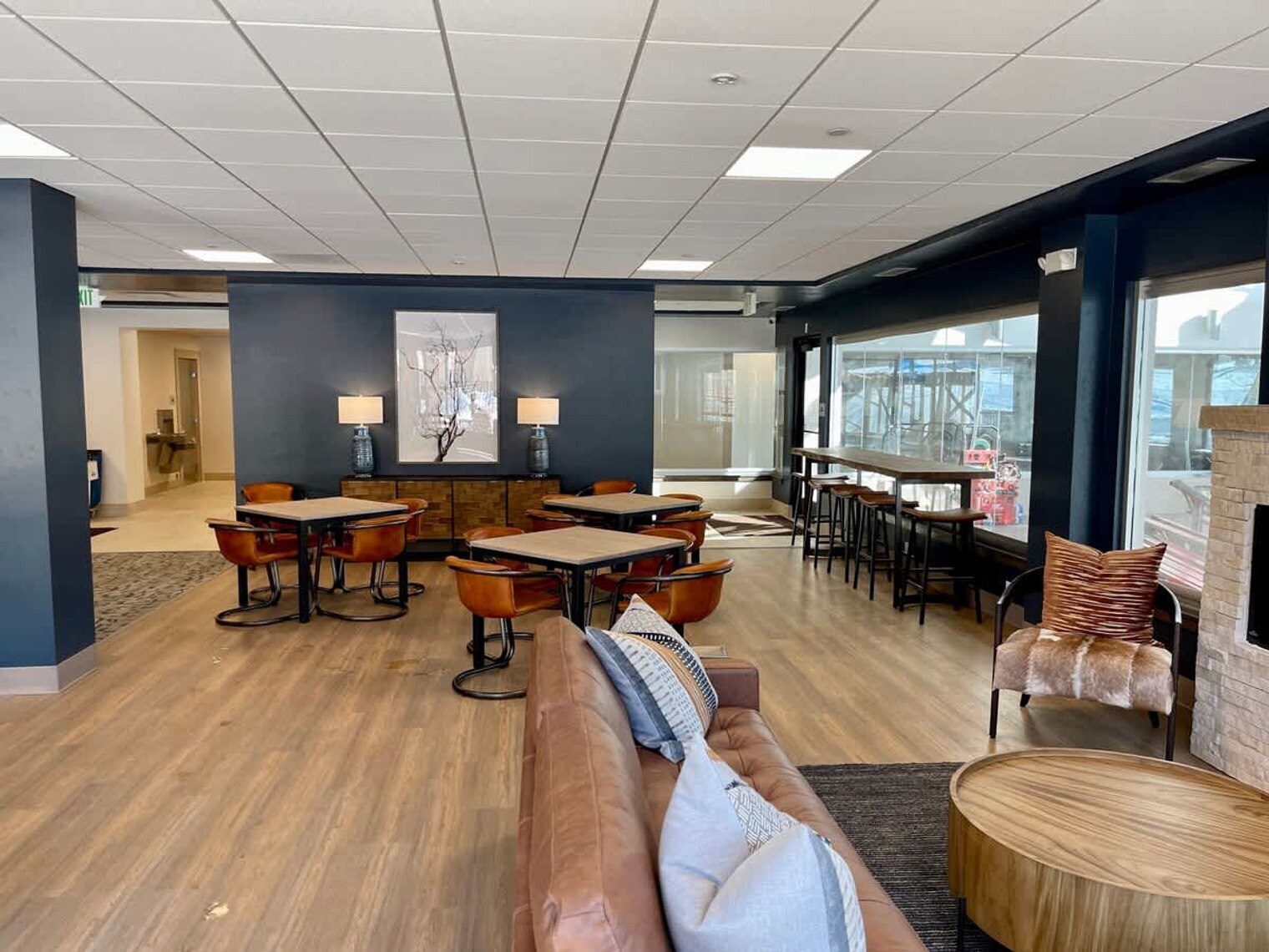 Building Photo - 535 South Park Avenue