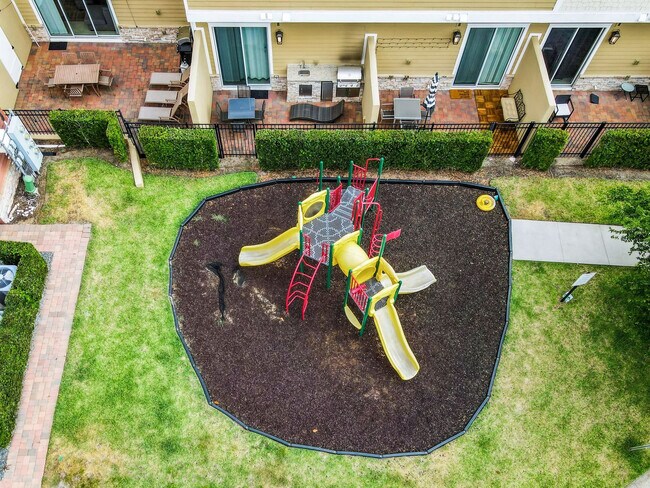 Building Photo - 7516 Sunflower Dr