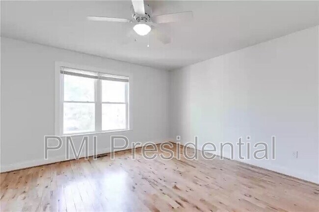 Building Photo - 1107 N 27th St