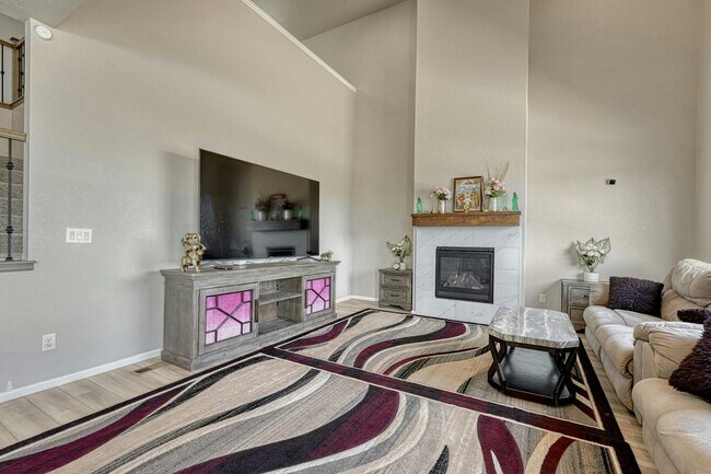 Building Photo - 18205 Marsh Wren Ave