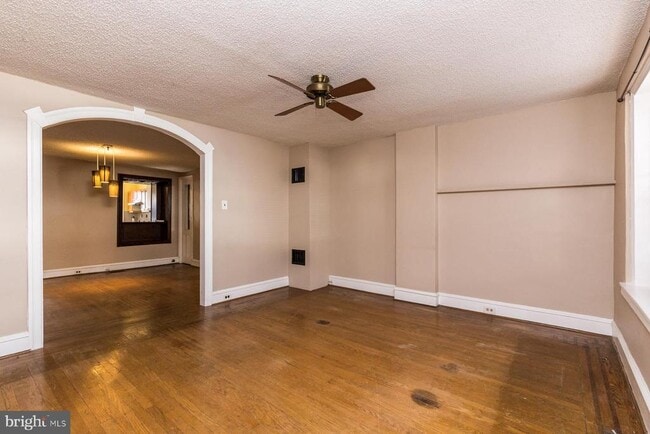 Building Photo - 161 Cotton St