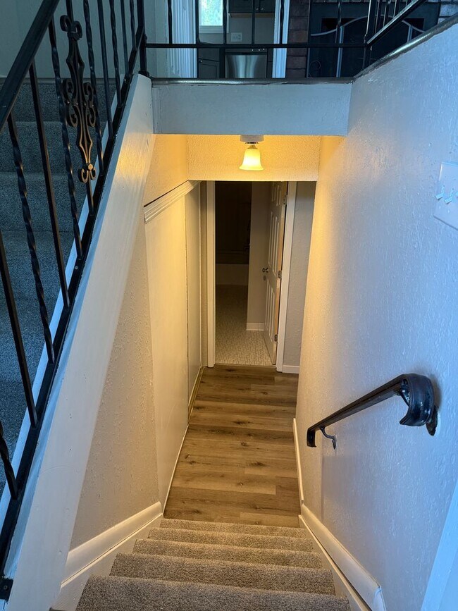 Building Photo - Duplex 82xx Zane Court