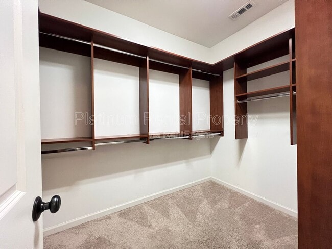 Building Photo - 6425 Bennington Bluff Ct