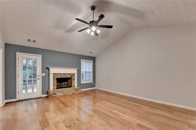 Building Photo - 310 Andrew Ridge Dr
