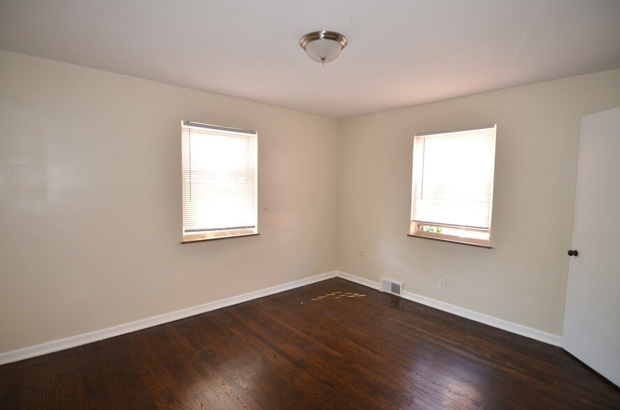 Building Photo - 6235 Cortelyou Ave