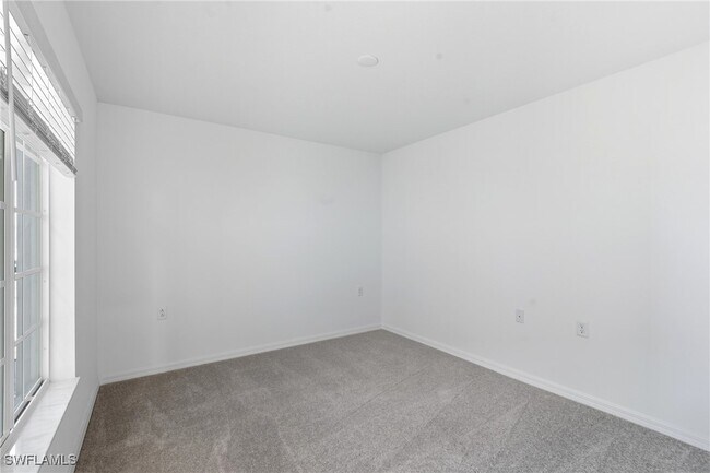 Building Photo - 15155 Bluffton Ln